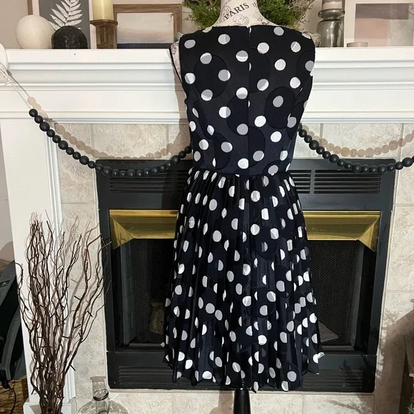 ADRIANA PAPELL Fit and Flare Black With White Polka Dot Printed Dress Size 4 - Picture 5 of 13